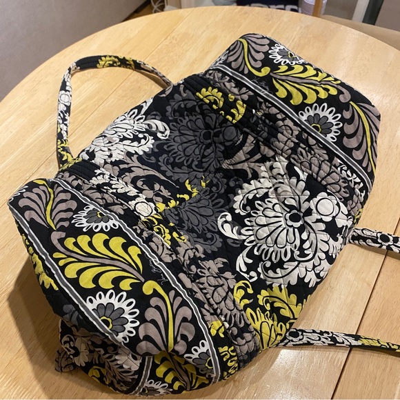 VERA BRADLEY SMALL DUFFEL - Picture 4 of 4